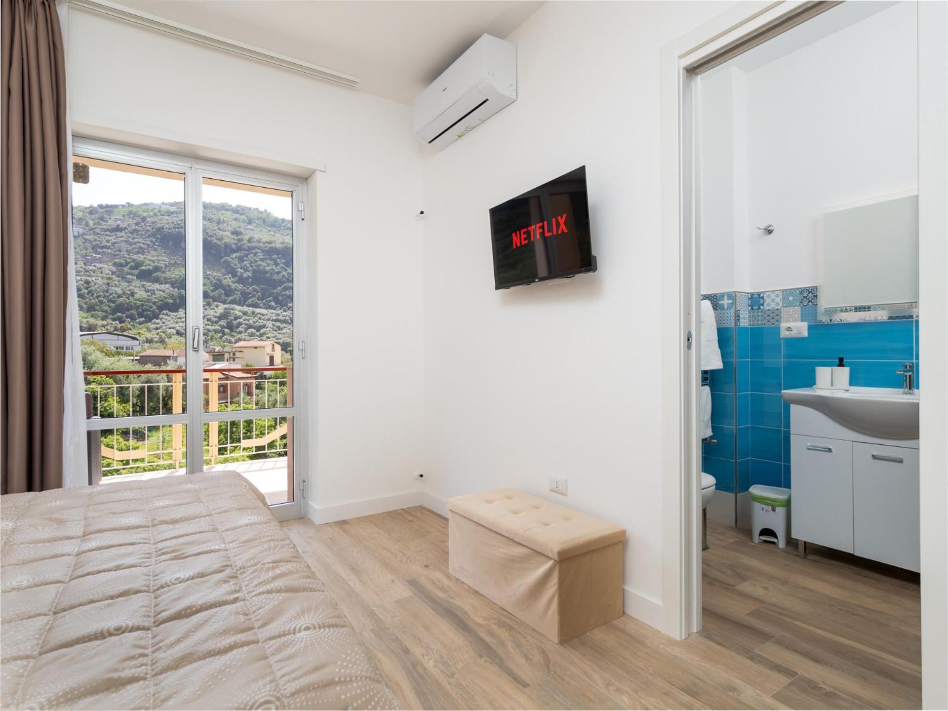 Nonno Angelo - 4 Bedrooms With Free Parking & Seaview Balcony Sorrento Exterior photo